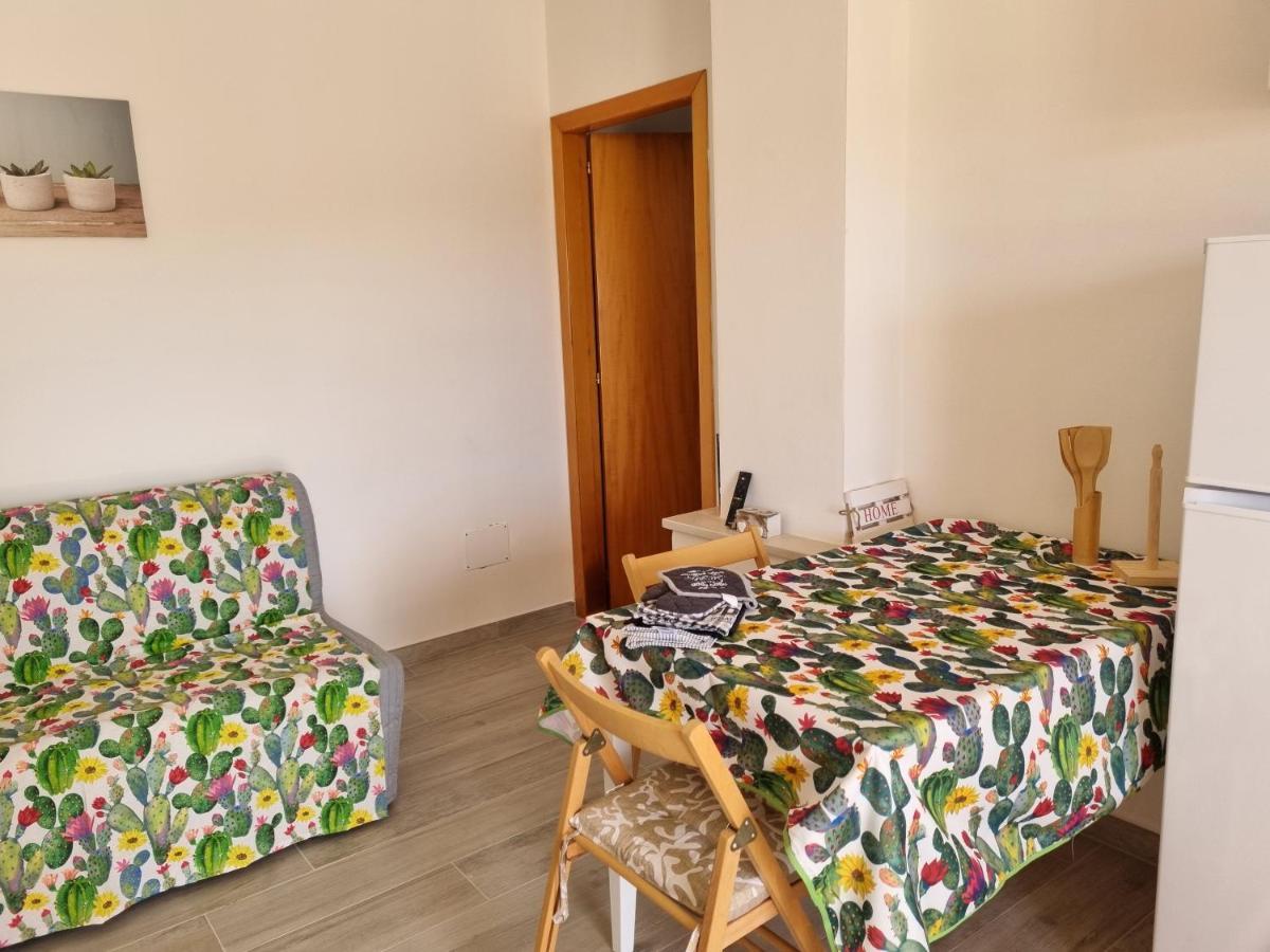Le Case Di Pat - Palms Home San Pietro in Bevagna Exterior foto